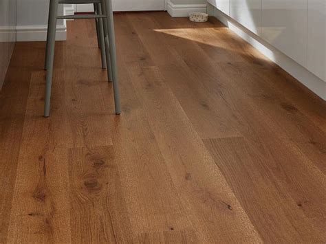 Howdens Rustic Oak Laminate Flooring Flooring Guide By Cinvex