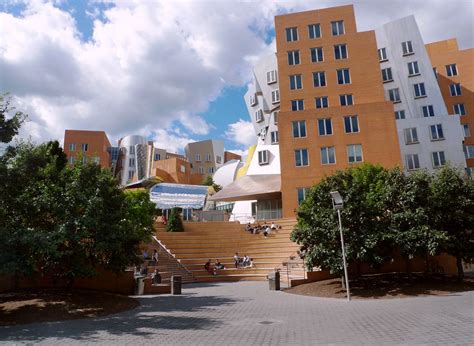 Meet Frank Gehry | Guggenheim Museum Bilbao