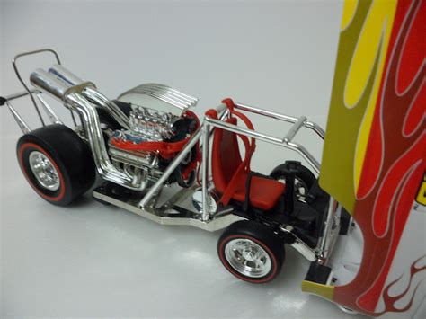 MarkSheikh Blogspot Hot Wheels Convention 1 18 Drag Bus
