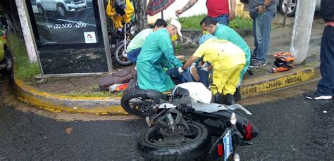 Jovencita Resulta Lesionada Tras Sufrir Accidente En Colonia Escal N