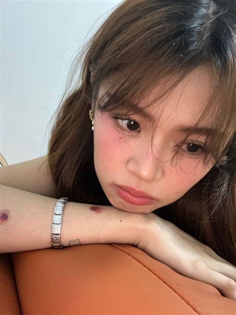 Bini Maloi Pretty Brunette Tiktok Style Pretty Selfies