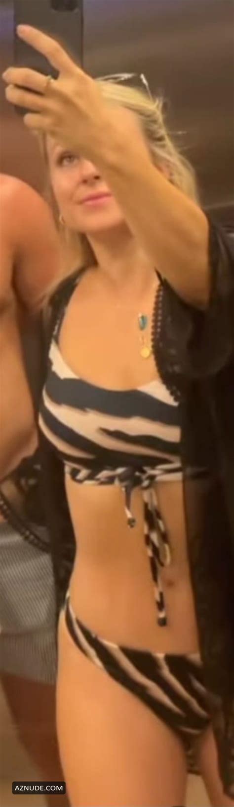 Tina Obrien Bikini Holiday Snaps Aznude