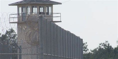 Attack on Guards at Holman Correctional Facility, Alabama - Perilous