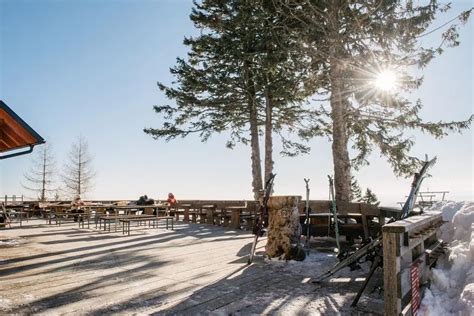 Zimski Odmor Uz Ski Stazu U Sloveniji Dana Hotel Doru Ak I Ve Era