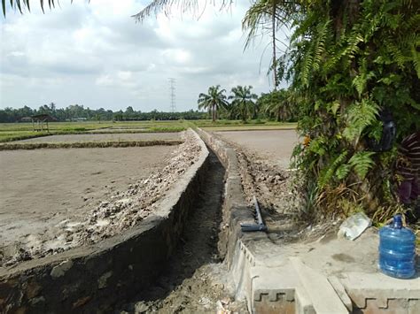 Diduga Proyek Siluman Pembuatan Saluran Drainase Di Ujung Padang Tanpa