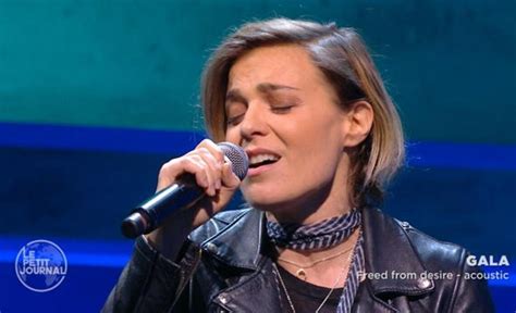 C Est Qui Gala La Chanteuse De Freed From Desire L Hymne Des Bleus