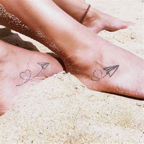 16 Tiny Foot Tattoos Youll Be Obsessing Over Brit Co