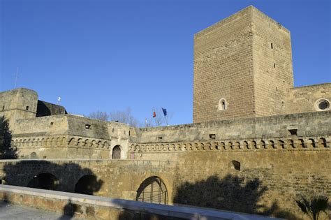 Apertura Straordinaria Ad Ingresso Gratuito Del Castello Svevo Di Bari