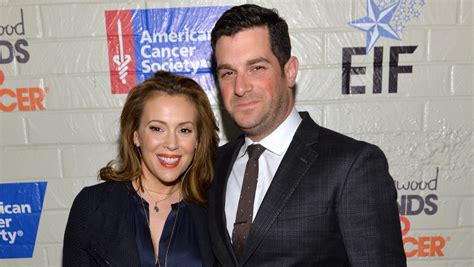 Alyssa Milano Pregnant With Second Child Cbs News