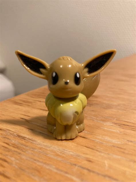 Eevee Figur Leksak Pok Mon Tomy K P P Tradera