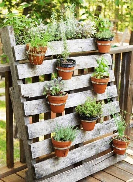 Creative Uses For Wooden Pallets Outsideresource