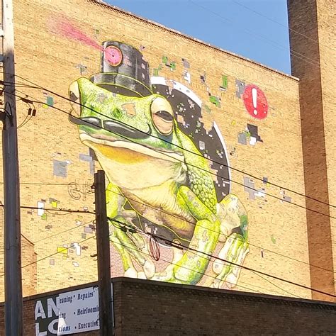 I Was In Milwaukee And I Saw The Greatest Mural Ever Made Rfrogs