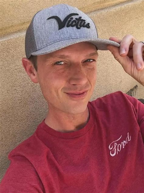 Noch heißer als Mama Im knappen Bikini Model Tochter zeigt allen