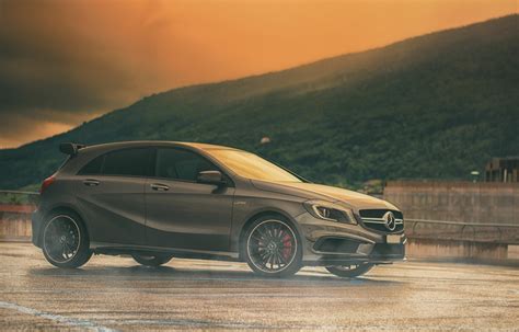 Download Vehicle Mercedes Benz Amg A45 4k Ultra Hd Wallpaper