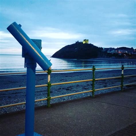 Criccieth Beach - Wales - Salty Sands