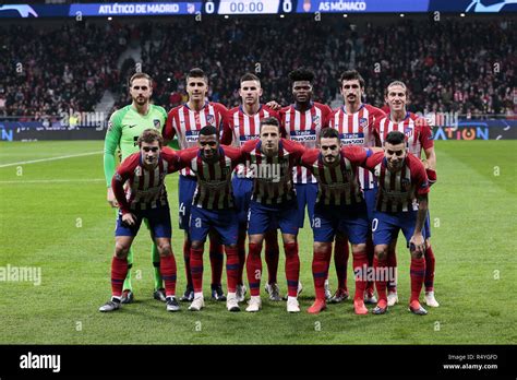 Antoine griezmann y stefan savic fotografías e imágenes de alta