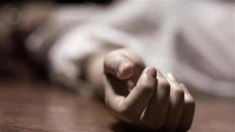 Andhra Pradesh Man In Vijayawada Beheads Wife Walks With Severed Head