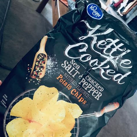 Kroger Kettle Cooked Sea Salt And Cracked Pepper Potato Chips Review Abillion