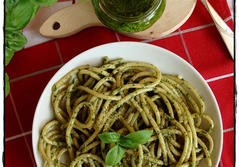 Spaghetti Z Domowym Pesto Bazyliowym Doradcasmaku Pl