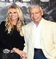 Kirk Kerkorian Birthday, Real Name, Age, Weight, Height, Family, Facts ...