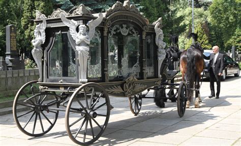 Transporting The Deceased Krematorium Cz