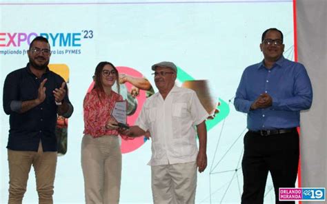 Mefcca Entrega Reconocimiento A Empresas Que Participan En La Expopyme