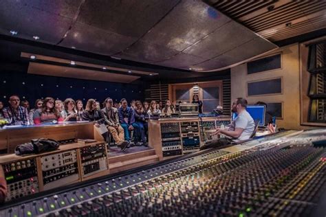 7 Most Famous Recording Studios In London Ever Built