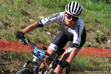 Mountain bike Samara Maxwell è la nuova Campionessa del Mondo U23 del