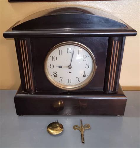 VINTAGE SETH THOMAS Mantle Clock With Chime Works Great Chimes On The