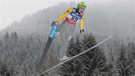 Les sauteurs à ski s envolent pour le Japon Les combineurs en action