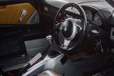 Vauxhall Vx220 Interior