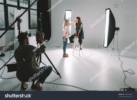 Photo Studio Makeup Vogue: Over 33,714 Royalty-Free Licensable Stock ...