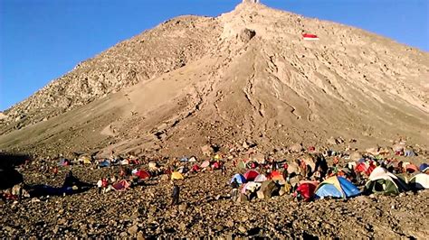 Suasana Pasar Bubrah Merapi Youtube