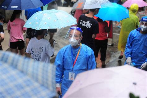 Sanya China Confina A Turistas En Una Isla Por Un Brote De