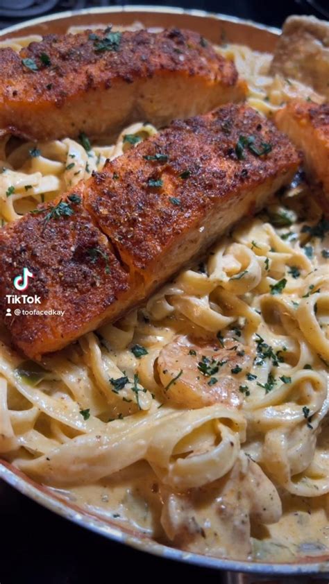 Salmon And Shrimp Alfredo🤩 Salmon And Shrimp Food Shrimp Alfredo