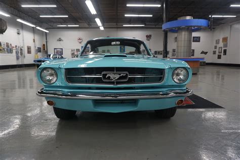 Tropical Turquoise Ford Mustang