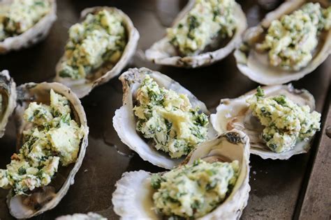 Cheesy Garlic Baked Oysters with Spinach and Bacon – Little Wicomico