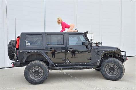 Naughty Blonde Chick Kiara Cole Strips And Shows Her Shaved Pussy 16 Photos