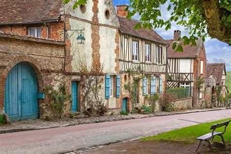 A Rendezvous With Lovely Villages Near Paris Times Of India Travel