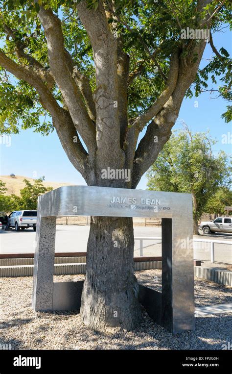 James Dean Memorial, near the intersection of Highways 41 and 46 ...