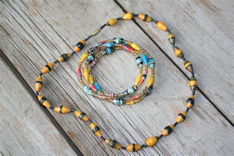 A Piece Of Africa Holiday Project 26 Bright Ugandan Paper Bead Necklace And Bracelet