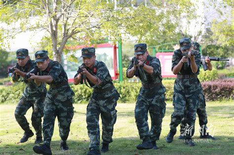 炎炎酷暑日 练兵正当时 资讯 新湖南