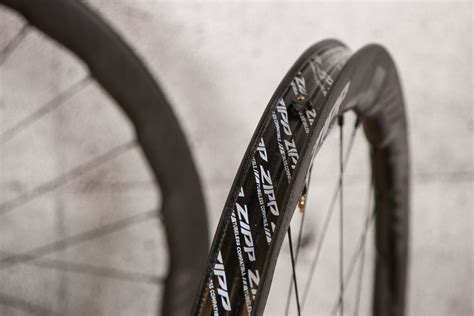 Review Zipp 353 NSW Tubeless Disc Brake Wheelset Road Cc