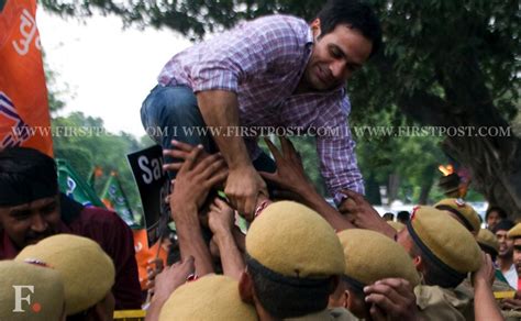 Images Bjp Youth Wing Protests Against Sheila Dixit Photos News