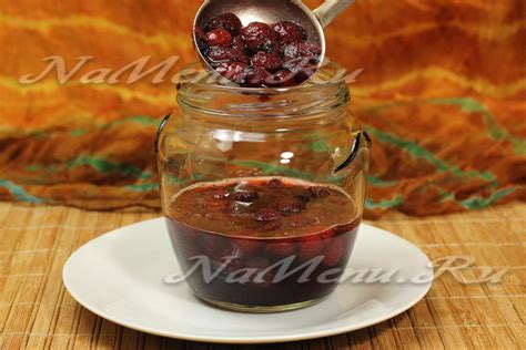 Клубничное варенье с мятой