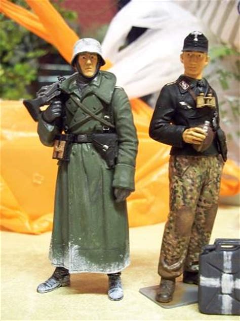 1/16TH Scale figures