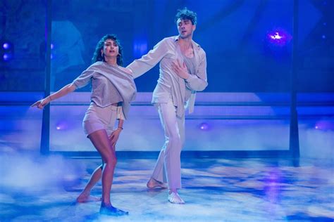 Ekaterina Leonova Zeigt Sich Unten Ohne Fans In Ekstase Sex Pur