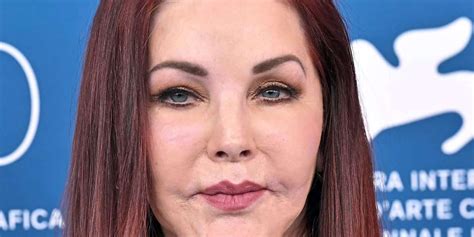 Priscilla Presley Bringt Ein Wenig Rock N Roll Auf Den Opernball