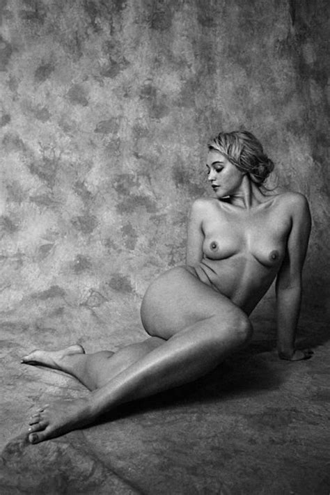 Iskra Lawrence Topless Naked Onlyfans