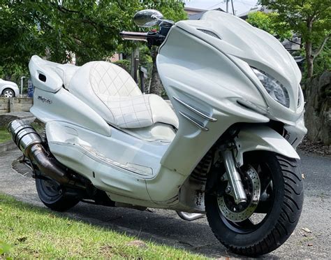 【やや傷や汚れあり】☆売り切り出品☆ヤマハ マジェスティc250 ホワイトフルカスタム スピーカー2発 Led エナメルシート 社外マフラー